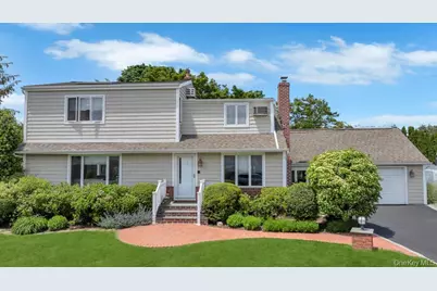 20 Northern Parkway E, Plainview, NY 11803 - Photo 3