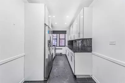 96-11 65 Road #414, Rego Park, NY 11374 - Photo 9