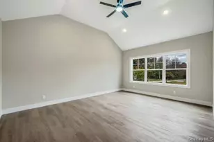 329 Weeks Ave, Manorville, NY 11949 - Photo 39