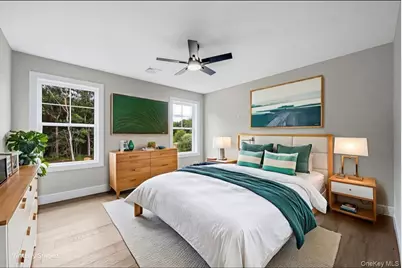 329 Weeks Avenue, Manorville, NY 11949 - Photo 17