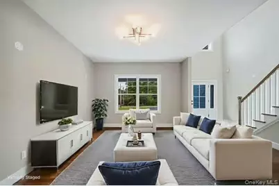 329 Weeks Avenue, Manorville, NY 11949 - Photo 7