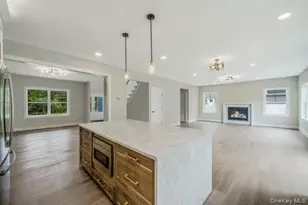 329 Weeks Ave, Manorville, NY 11949 - Photo 29