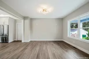 329 Weeks Ave, Manorville, NY 11949 - Photo 25