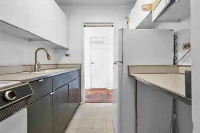 180 W End Avenue #17K, New York, NY 10023 - Photo 15