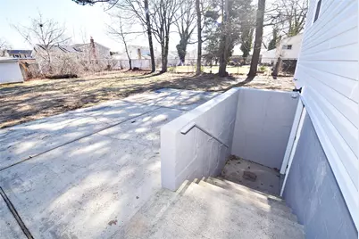 1347 Ferndale Boulevard, Central Islip, NY 11722 - Photo 17