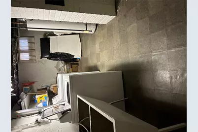 2 Yorkshire Road, New Hyde Park, NY 11040 - Photo 27