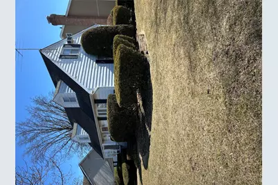 2 Yorkshire Road, New Hyde Park, NY 11040 - Photo 33