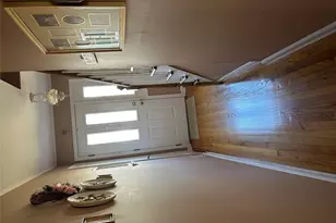 2 Yorkshire Rd, New Hyde Park, NY 11040 - Photo 15