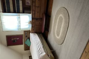 2 Yorkshire Rd, New Hyde Park, NY 11040 - Photo 21