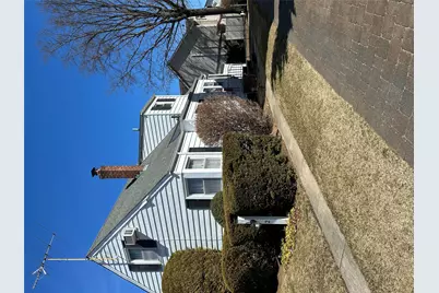 2 Yorkshire Road, New Hyde Park, NY 11040 - Photo 3