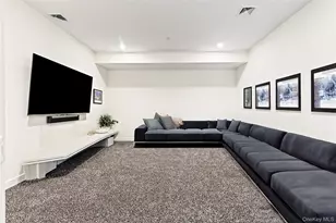 89 Old Canoe Place Rd, Hampton Bays, NY 11946 - Photo 27