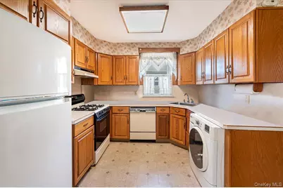 30 College Place, Yonkers, NY 10704 - Photo 15