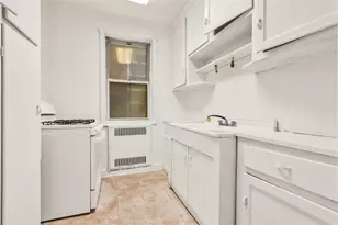 106-15 Queens Blvd, Forest Hills, NY 11375 - Photo 11