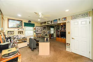 33 Peachtree Ln, Mount Sinai, NY 11766 - Photo 27