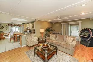 33 Peachtree Ln, Mount Sinai, NY 11766 - Photo 11