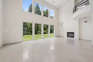67 Parkway Dr, Roslyn Heights, NY 11577 - Photo 7