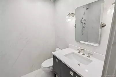 67 Parkway Drive, Roslyn Heights, NY 11577 - Photo 39