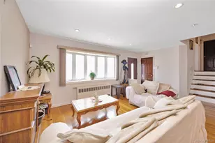 24 Monroe Ave, Hicksville, NY 11801 - Photo 5