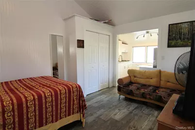 11 Hibiscus Circle #11, Hopewell Junction, NY 12533 - Photo 7