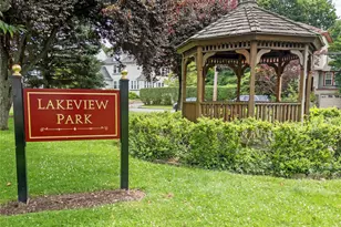 247 Parkview Ave, Bronxville, NY 10708 - Photo 29