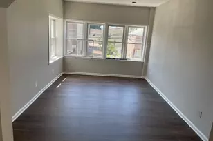 2010 Hobart Ave, Bronx, NY 10461 - Photo 3