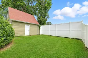 50 Cloverdale Ave, White Plains, NY 10603 - Photo 23