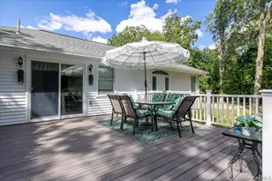 64 Sea Cliff St, Islip Terrace, NY 11752 - Photo 25