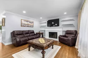 64 Sea Cliff St, Islip Terrace, NY 11752 - Photo 9