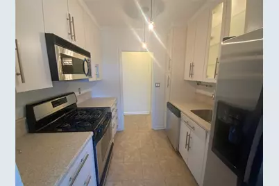 27010 Grand Central Parkway #32B, Floral Park, NY 11005 - Photo 5