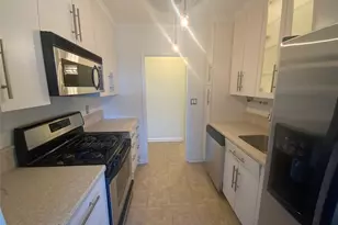 270-10 Grand Central Pkwy, Floral Park, NY 11005 - Photo 5