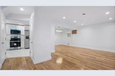 120-60 200 St, Jamaica, NY 11412 - Photo 11