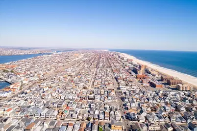 62 Wisconsin Street, Long Beach, NY 11561 - Photo 25