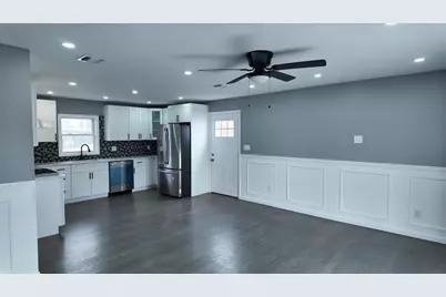 12 Meridian Road, Levittown, NY 11756 - Photo 3