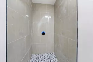 [Address not provided], Yonkers, NY 10703 - Photo 13