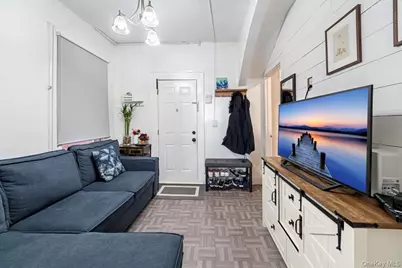 22 Jones Place, Yonkers, NY 10703 - Photo 3