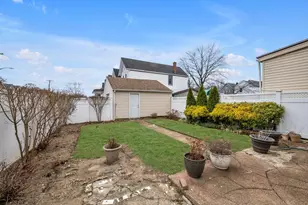 146-20 111th Ave, Jamaica, NY 11435 - Photo 17