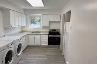 9 Pinetree Dr, Shirley, NY 11967 - Photo 11