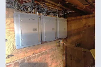 9 Liberty Street, Newburgh, NY 12550 - Photo 5