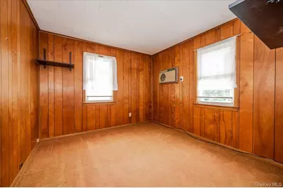 22 Pansy Avenue, Floral Park, NY 11001 - Photo 11