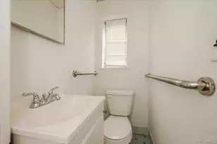 22 Pansy Ave, Floral Park, NY 11001 - Photo 13