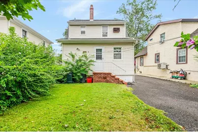 22 Pansy Avenue, Floral Park, NY 11001 - Photo 17