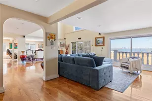 15 Hoffstot Ln, Sands Point, NY 11050 - Photo 11