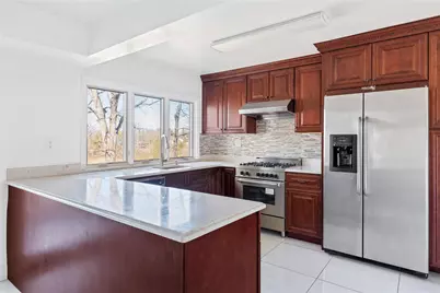 15 Hoffstot Lane, Sands Point, NY 11050 - Photo 23