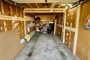 40 Church St, Central Islip, NY 11722 - Photo 17