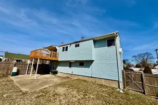 40 Church St, Central Islip, NY 11722 - Photo 21