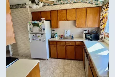 40 Church Street, Central Islip, NY 11722 - Photo 7