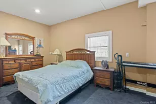 43 Harrison Ave, Hauppauge, NY 11788 - Photo 19