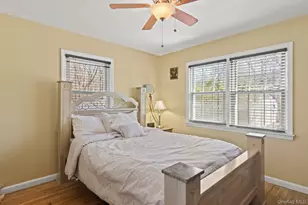 43 Harrison Ave, Hauppauge, NY 11788 - Photo 15