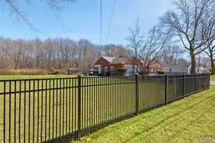 43 Harrison Ave, Hauppauge, NY 11788 - Photo 5