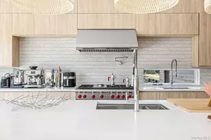 233 N Magee St, Southampton, NY 11968 - Photo 7